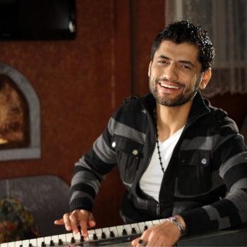 Ольга Бузова мен Роман Третьяковтың секс видеосы Кепілде болған кезде порно көру